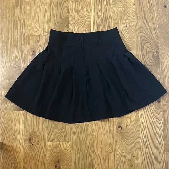 Trixxi Pleated Black Mini Skirt - Picture 2 of 4
